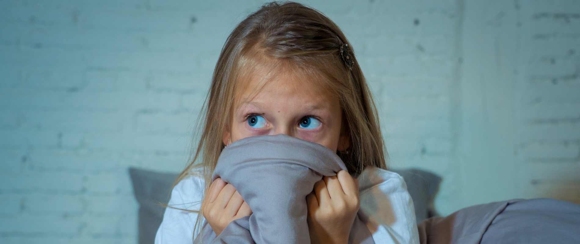 Ursachen für Angst in der Kindheit